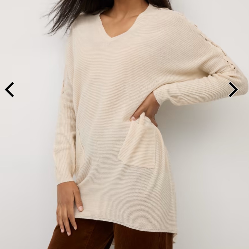 NWOT Two-Pocket Cocoon Tunic Sweater by NY&Co; women’s L